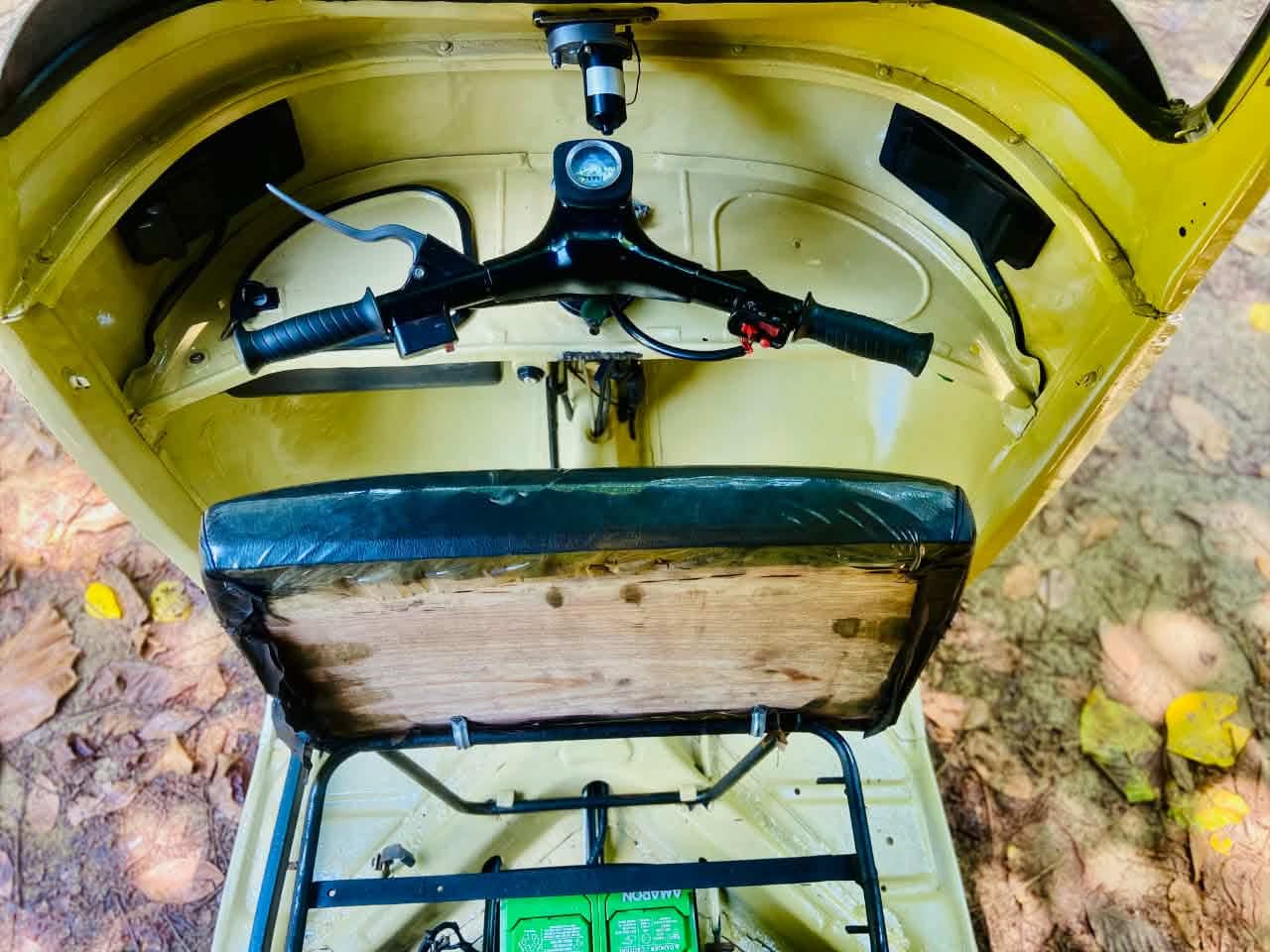 Bajaj Three Wheel 2000 - භාවිතා කරන ලද ත්‍රිරෝද රථය sale in Sri Lanka - patpat.lk