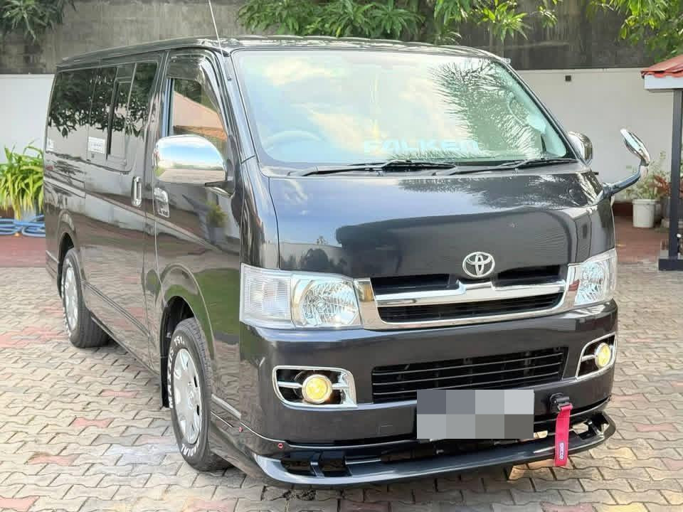 Toyota Hiace 2005 ads-image-1