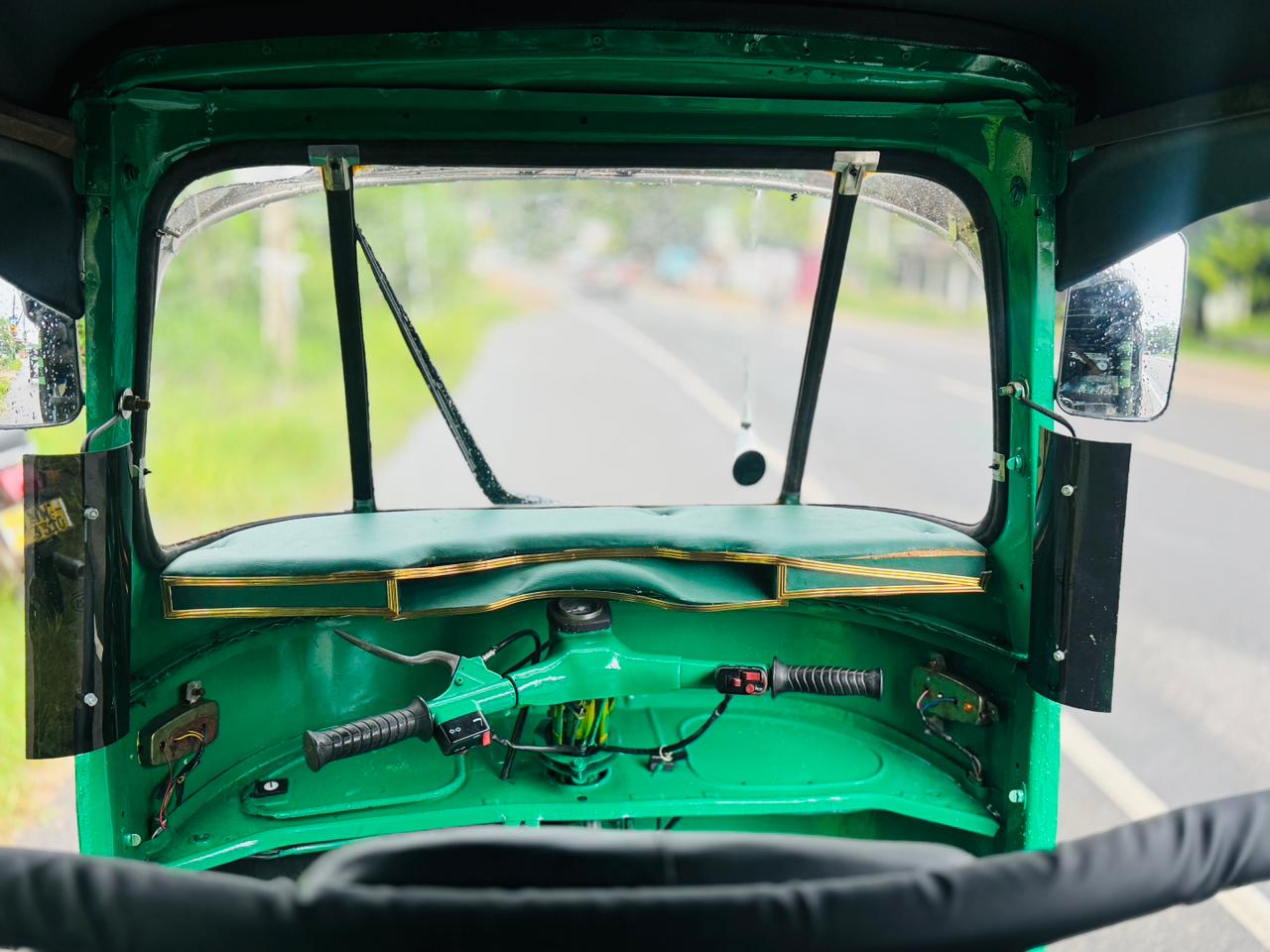 Bajaj 2 stroke 2000 - භාවිතා කරන ලද ත්‍රිරෝද රථය sale in Sri Lanka - patpat.lk