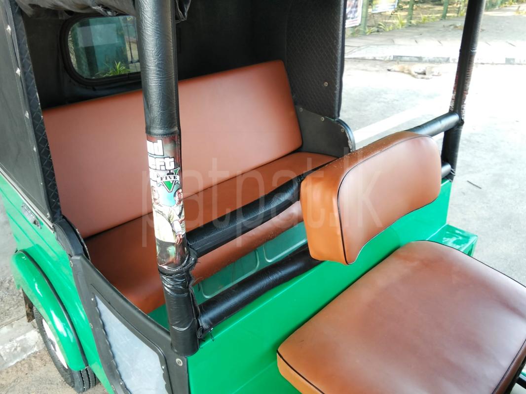 Bajaj Three Wheel 2009 - Used Three wheeler sale in Sri Lanka - patpat.lk