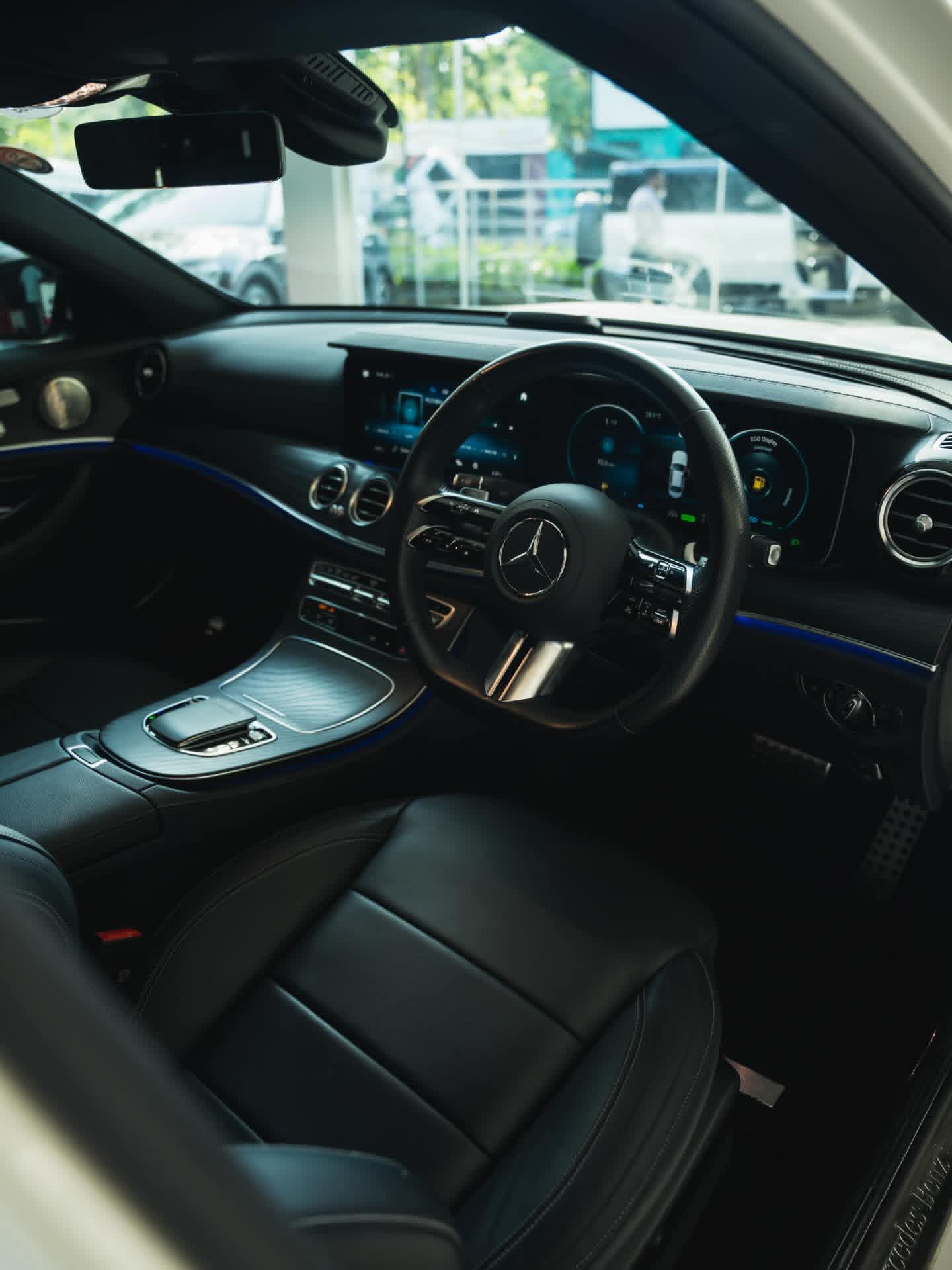 Mercedes Benz E200 2023 - Used Car sale in Sri Lanka - patpat.lk