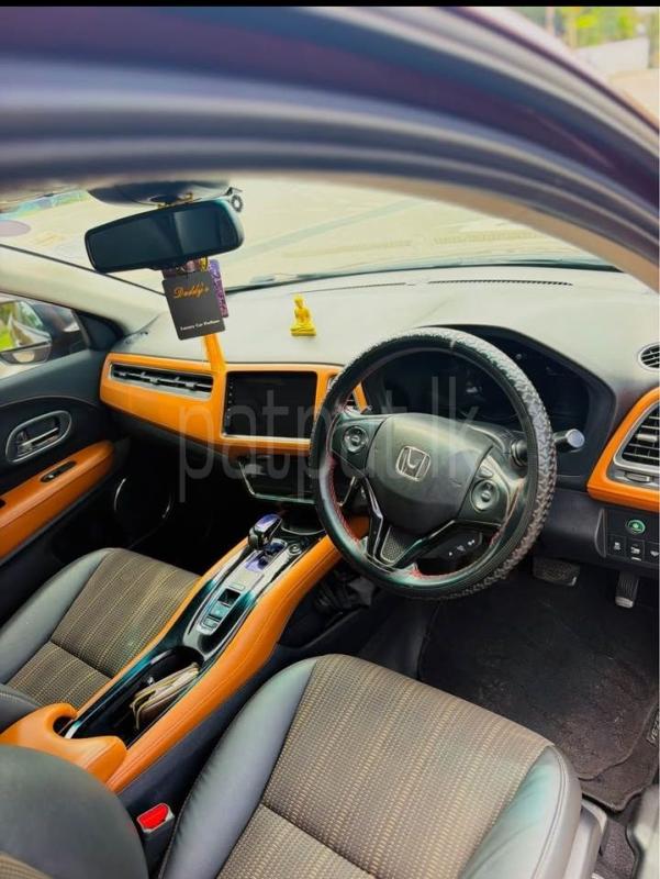 Honda Vezel 2015 - பயன்படுத்தப்பட்டது SUV sale in Sri Lanka - patpat.lk