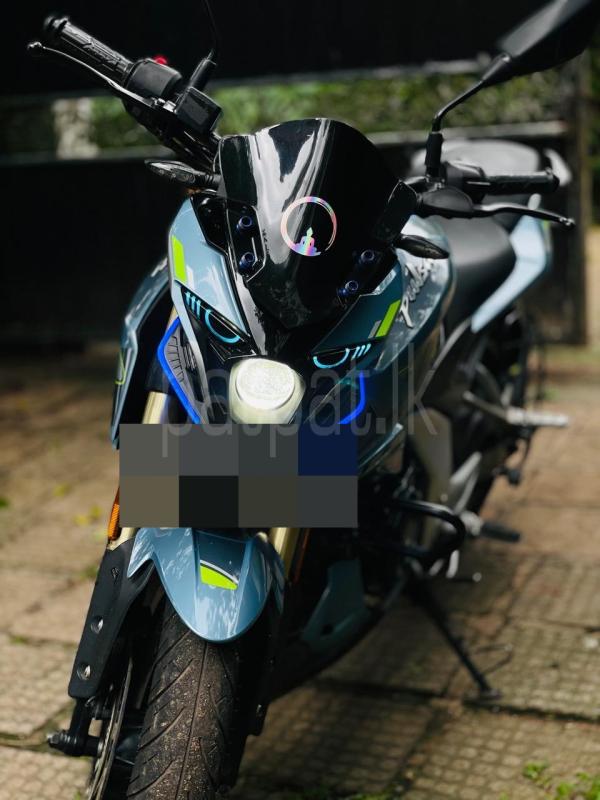 Bajaj Pulsar 2025 - பயன்படுத்தப்பட்டது பைக் sale in Sri Lanka - patpat.lk