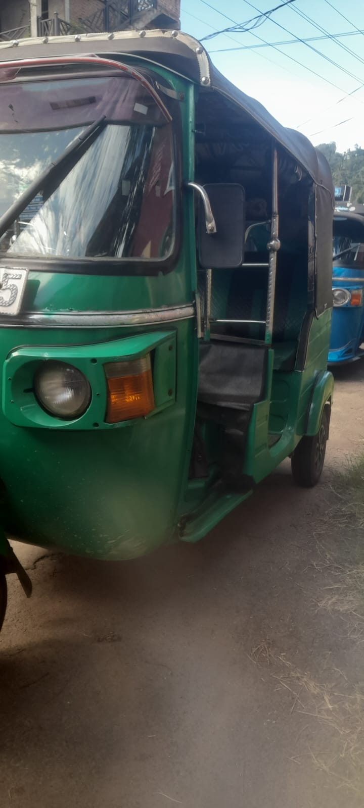 Bajaj 4 stroke 2013 - Used Three wheeler sale in Sri Lanka - patpat.lk