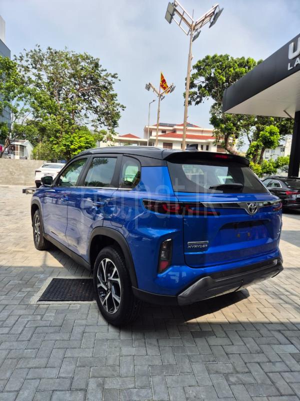 Advertisement image 6