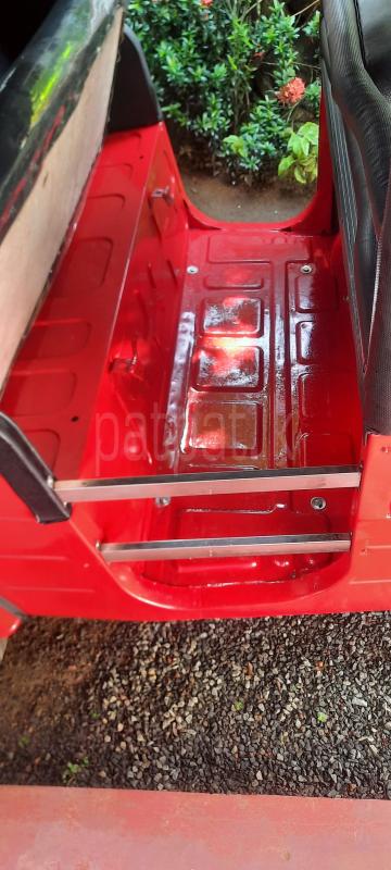 Bajaj 4 stroke 2012 - பயன்படுத்தப்பட்டது முச்சக்கர வண்டி sale in Sri Lanka - patpat.lk