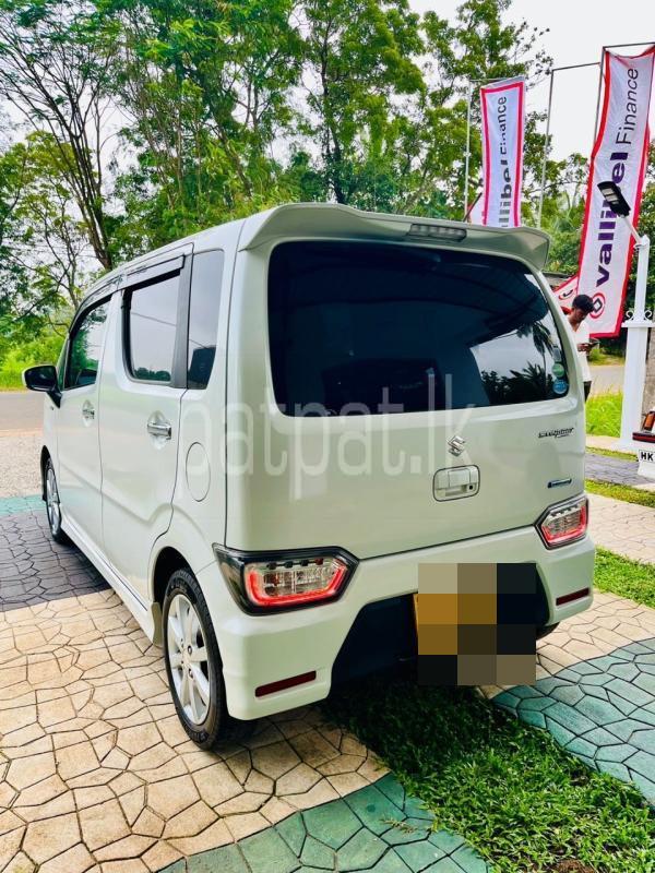 Advertisement image 4