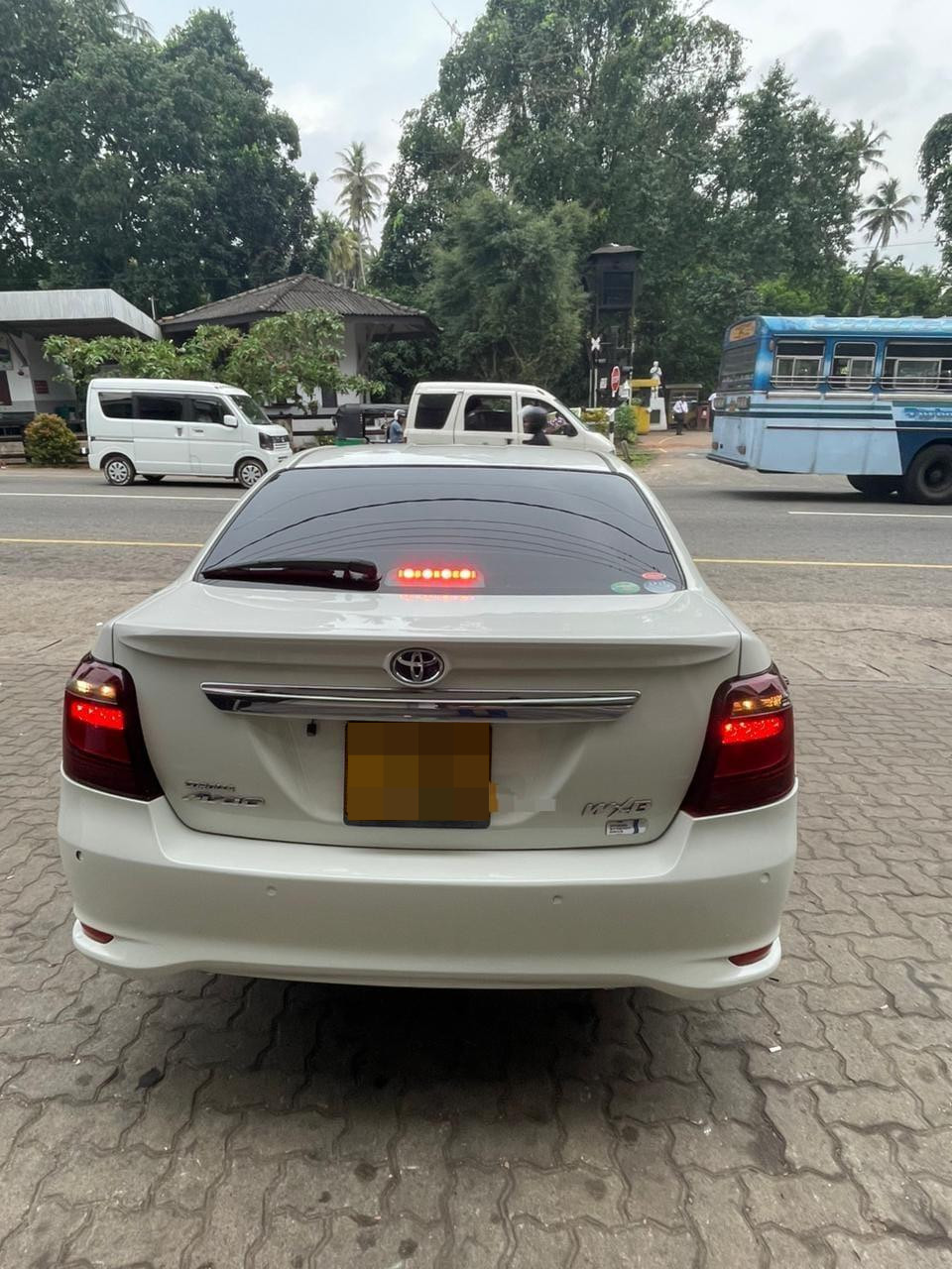 Toyota Axio 2018 - භාවිතා කරන ලද කාර් sale in Sri Lanka - patpat.lk