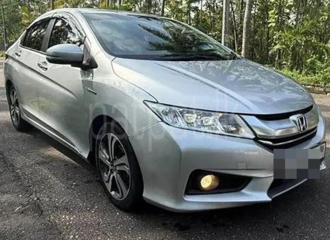 Honda Grace 2016 - பயன்படுத்தப்பட்டது கார் sale in Sri Lanka - patpat.lk