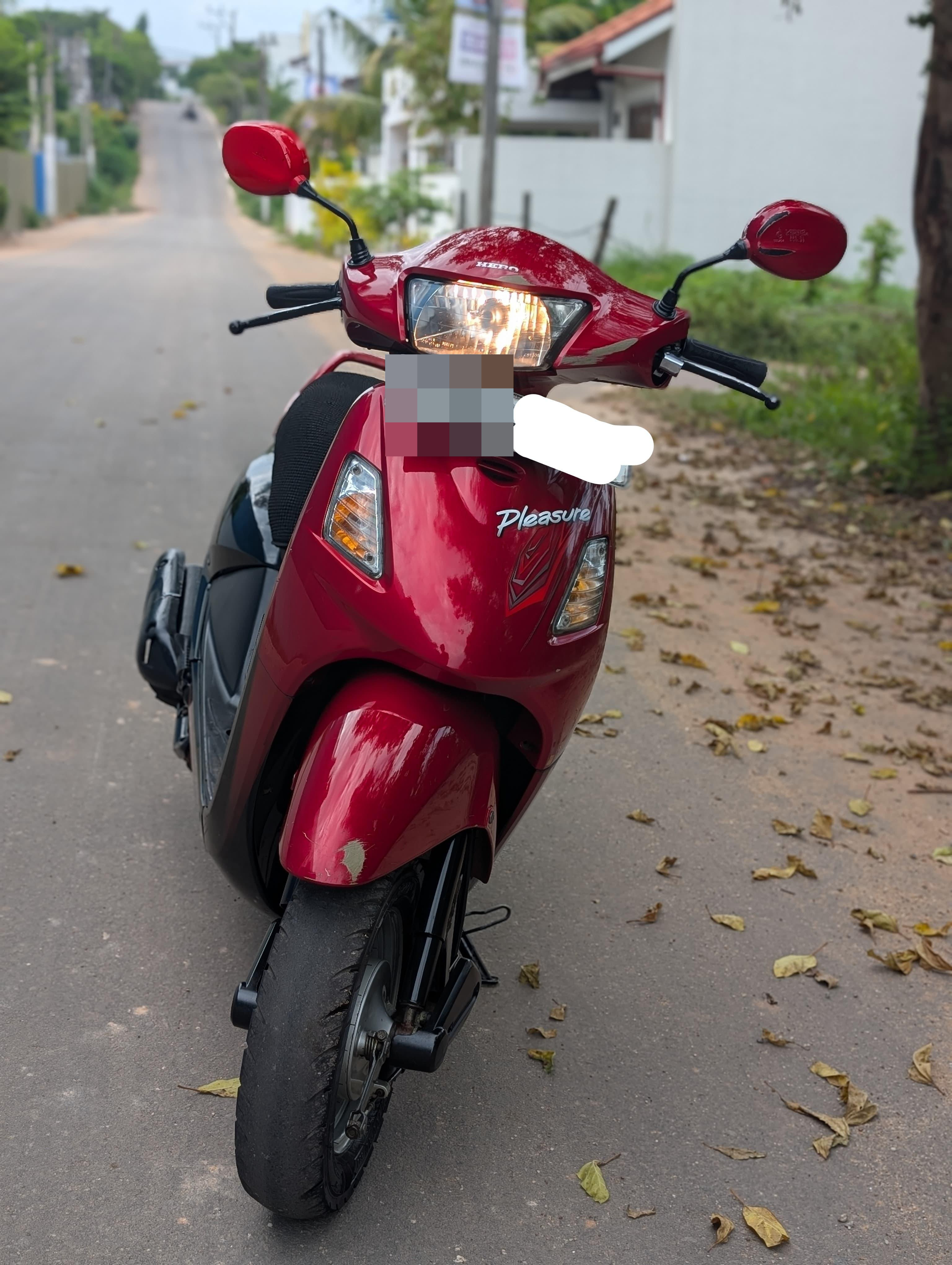 Hero Pleasure 2011 ads-image-1