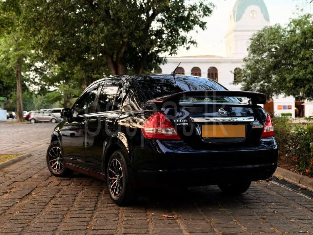 Advertisement image 3