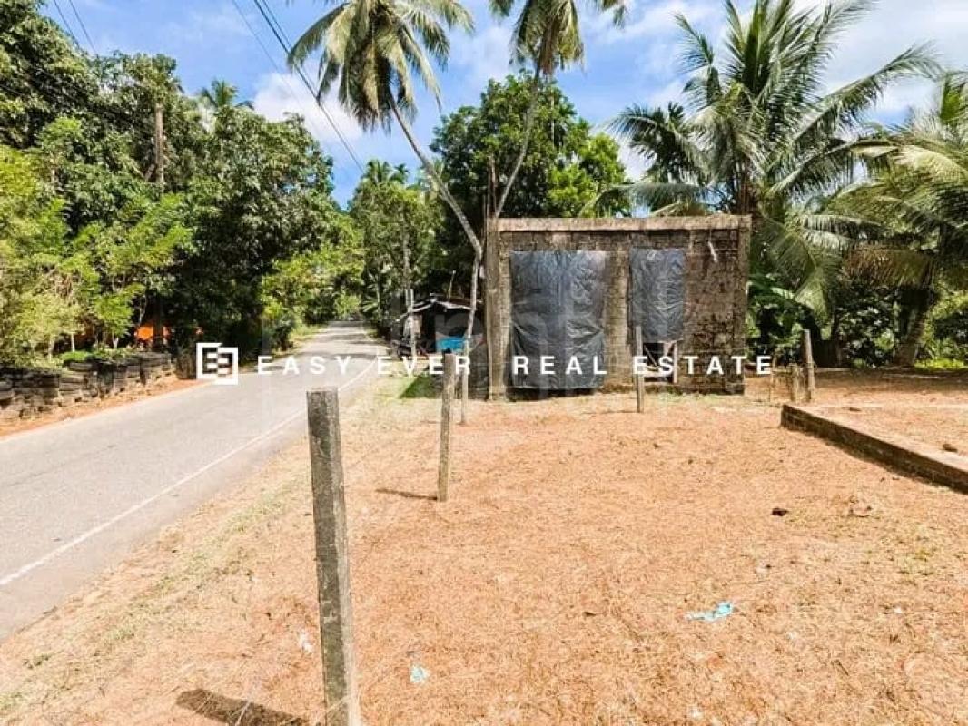 Commercial Land for Sale in Hanwella ads-image-1