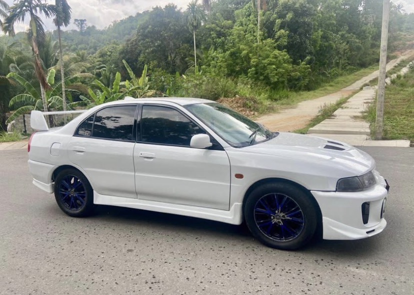 Mitsubishi Lancer 1998 - භාවිතා කරන ලද කාර් sale in Sri Lanka - patpat.lk