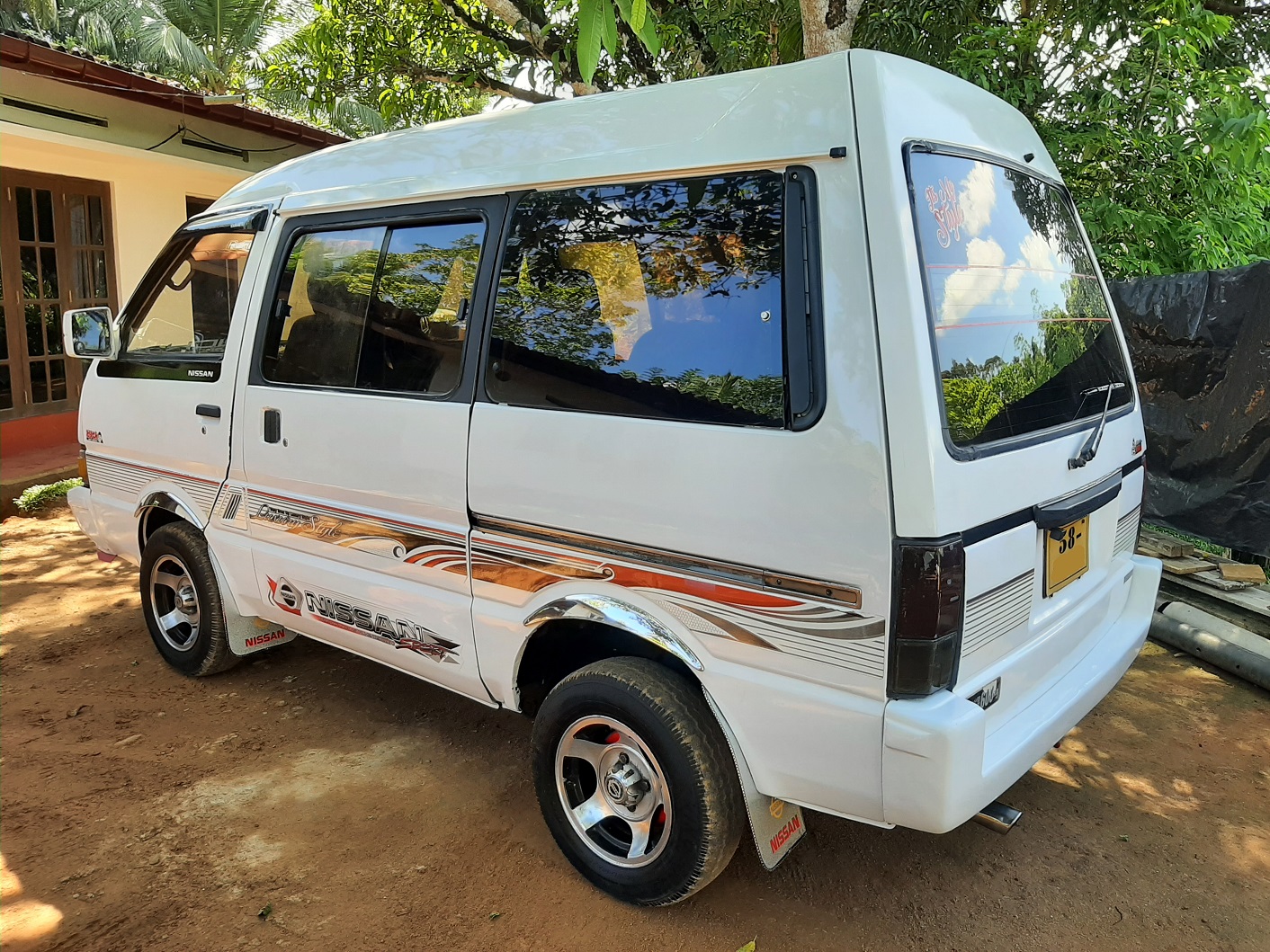 Nissan Vanette 1992 - භාවිතා කරන ලද වෑන් රථය sale in Sri Lanka - patpat.lk