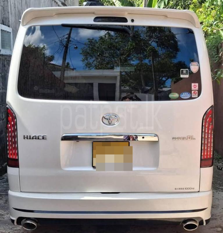 Toyota Hiace 2017 - பயன்படுத்தப்பட்டது வேன் sale in Sri Lanka - patpat.lk