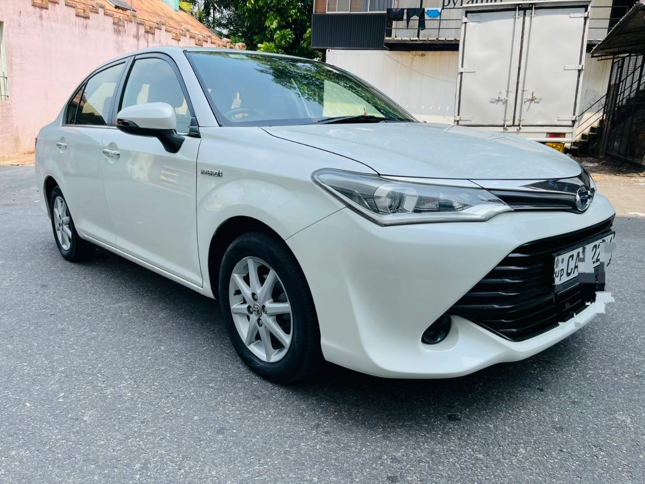 Toyota Axio 2017 - மறுசீரமைக்கப்பட்டது கார் sale in Sri Lanka - patpat.lk