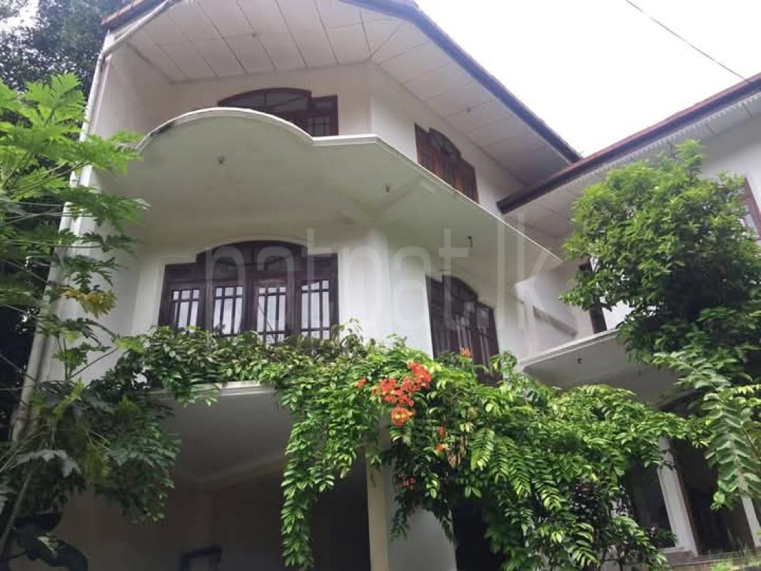 House for Sale in Peradeniya ads-image-1
