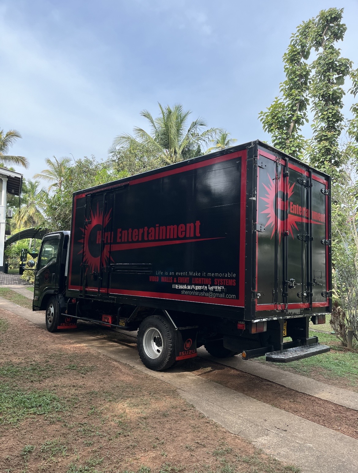 Isuzu ELF 2009 - பயன்படுத்தப்பட்டது டிரக் sale in Sri Lanka - patpat.lk