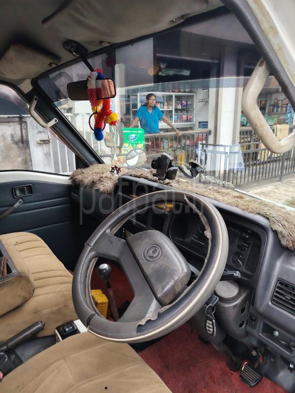 Mazda Bongo 1998 - Used Van sale in Sri Lanka - patpat.lk