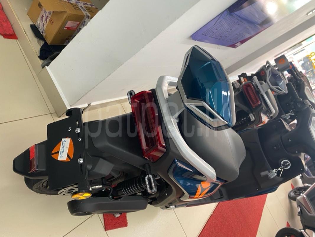 Advertisement image 2