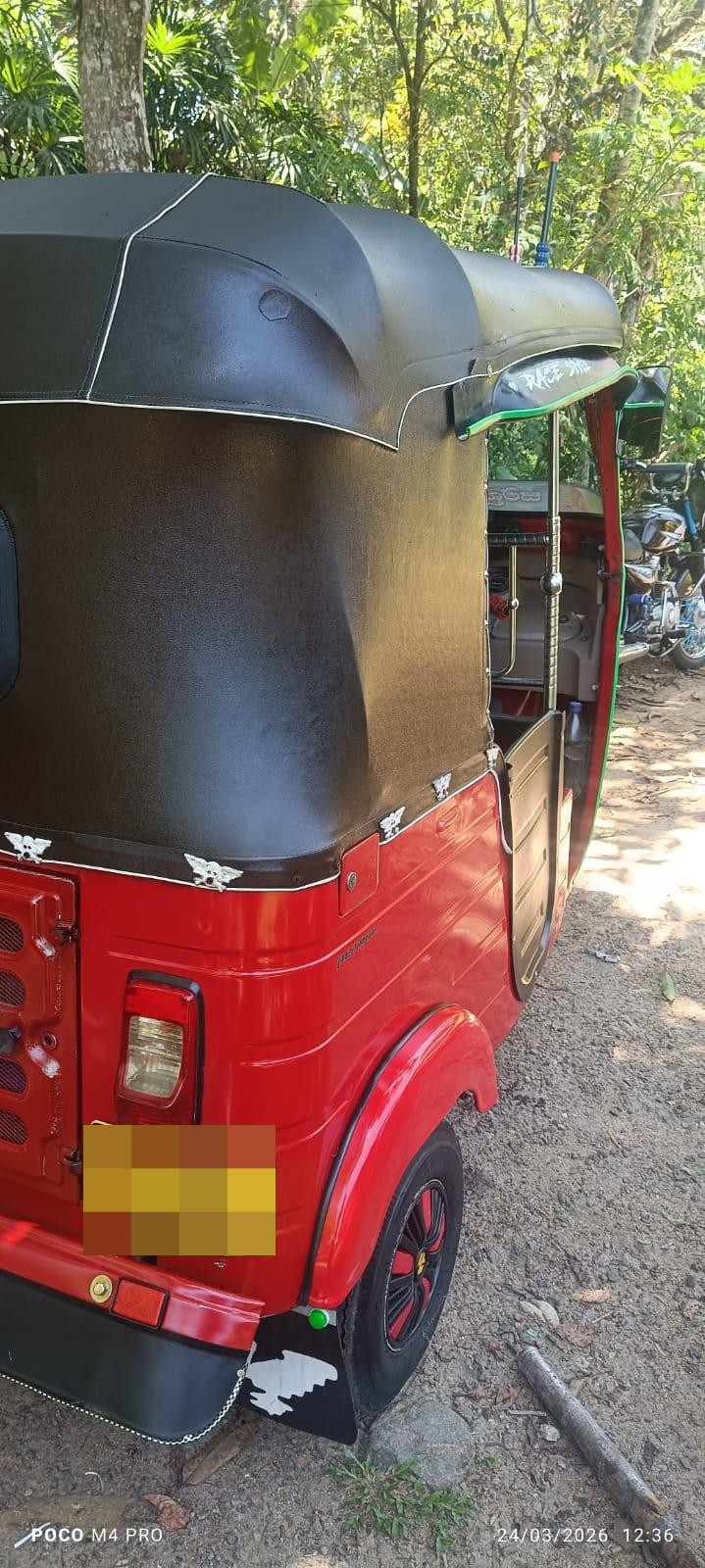 Bajaj Three Wheel 2015 - பயன்படுத்தப்பட்டது முச்சக்கர வண்டி sale in Sri Lanka - patpat.lk