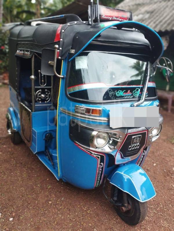 Bajaj Three Wheel 2015 - பயன்படுத்தப்பட்டது முச்சக்கர வண்டி sale in Sri Lanka - patpat.lk