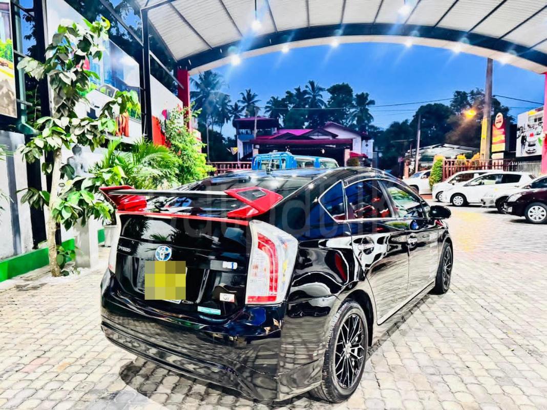 Toyota Prius 2013 - Used Car sale in Sri Lanka - patpat.lk