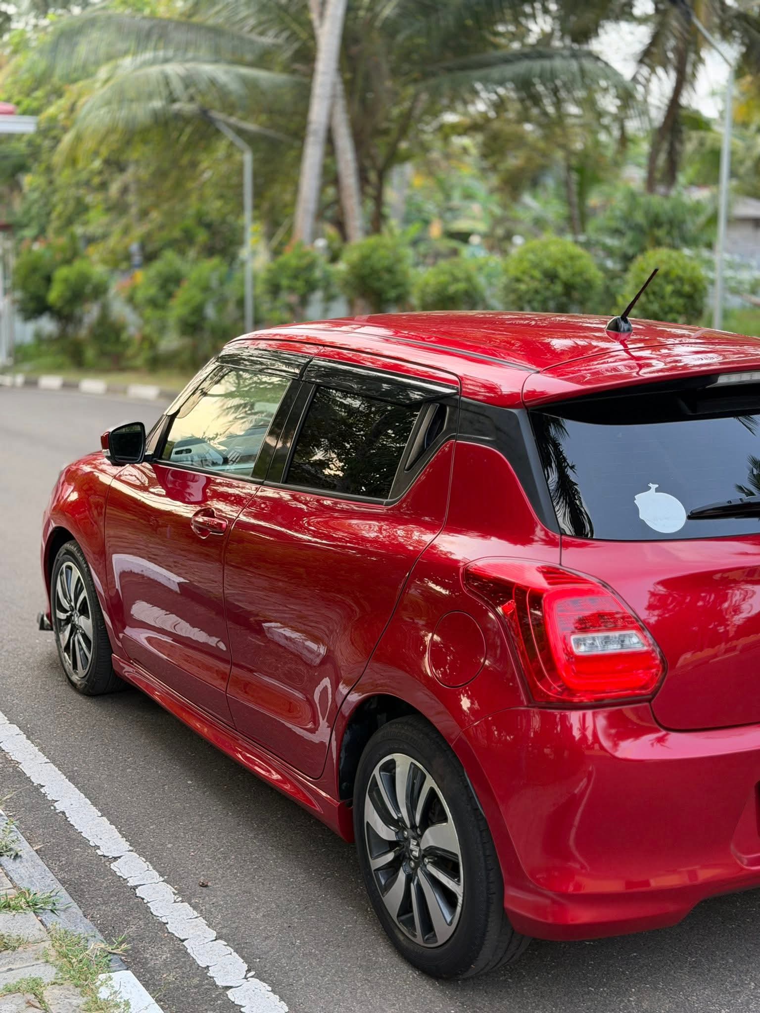 Suzuki Swift 2017 - பயன்படுத்தப்பட்டது கார் sale in Sri Lanka - patpat.lk