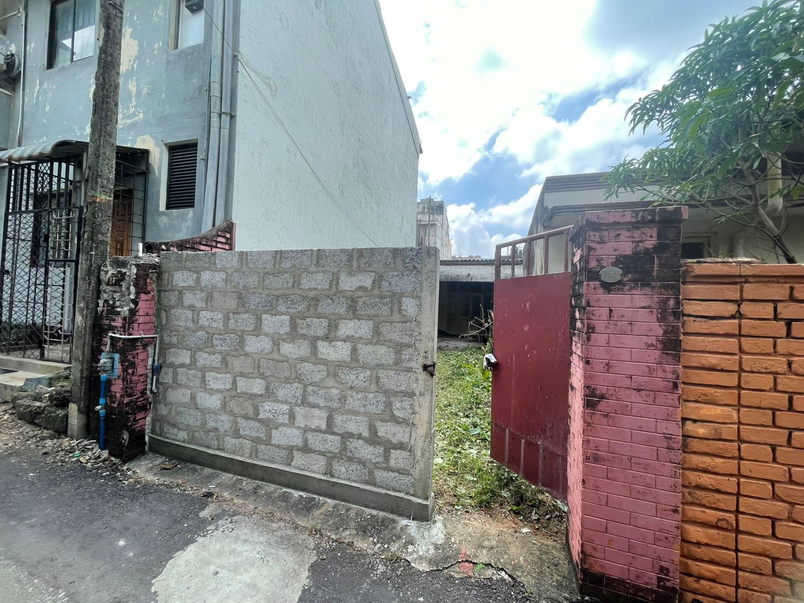 Residential Land for Sale in Bambalapitiya (Colombo 04) ads-image-1
