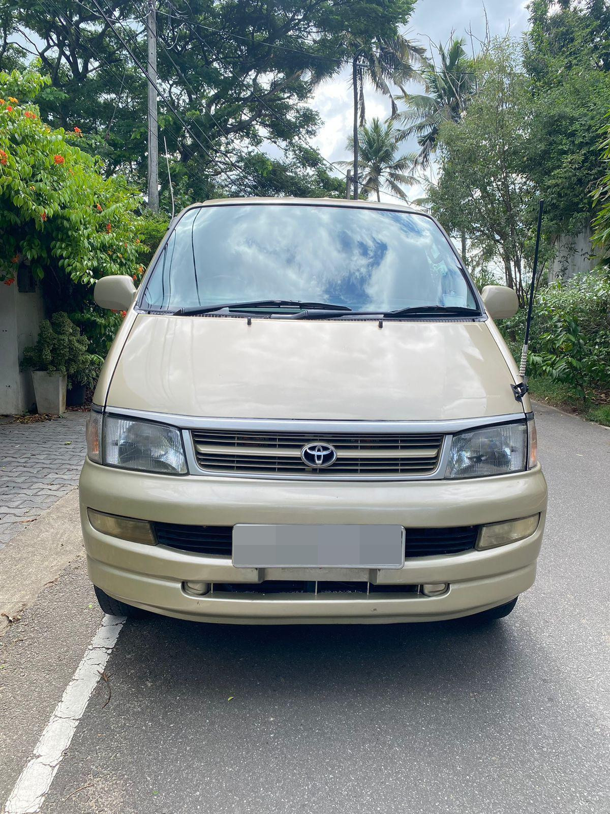 Toyota Grand Hiace 2005 ads-image-1