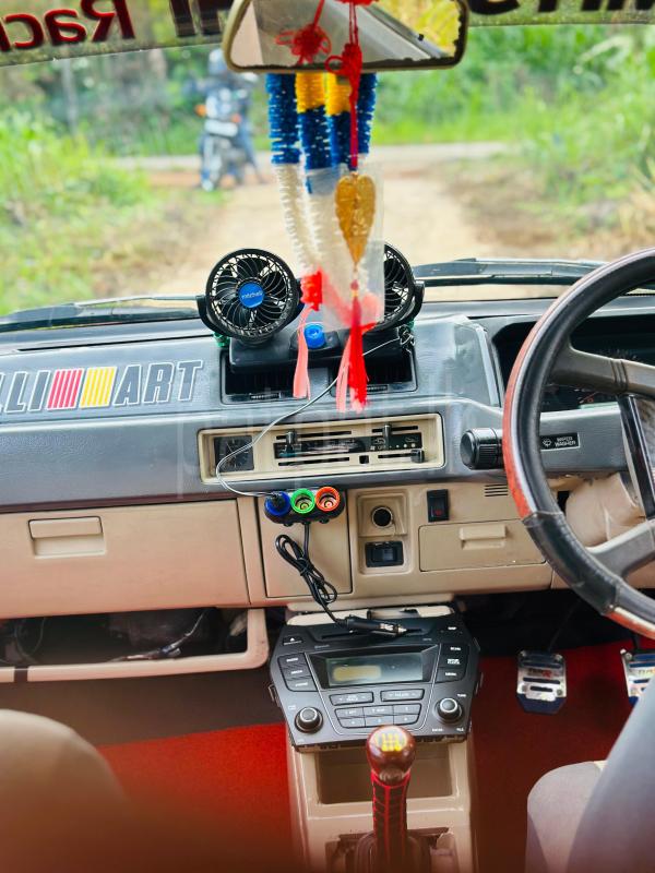 Mitsubishi Lancer 1984 - பயன்படுத்தப்பட்டது கார் sale in Sri Lanka - patpat.lk