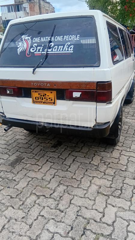 Toyota LiteAce 1986 - பயன்படுத்தப்பட்டது வேன் sale in Sri Lanka - patpat.lk