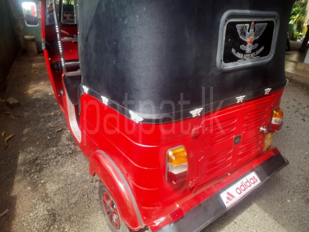 Bajaj Three Wheel 2006 - பயன்படுத்தப்பட்டது முச்சக்கர வண்டி sale in Sri Lanka - patpat.lk