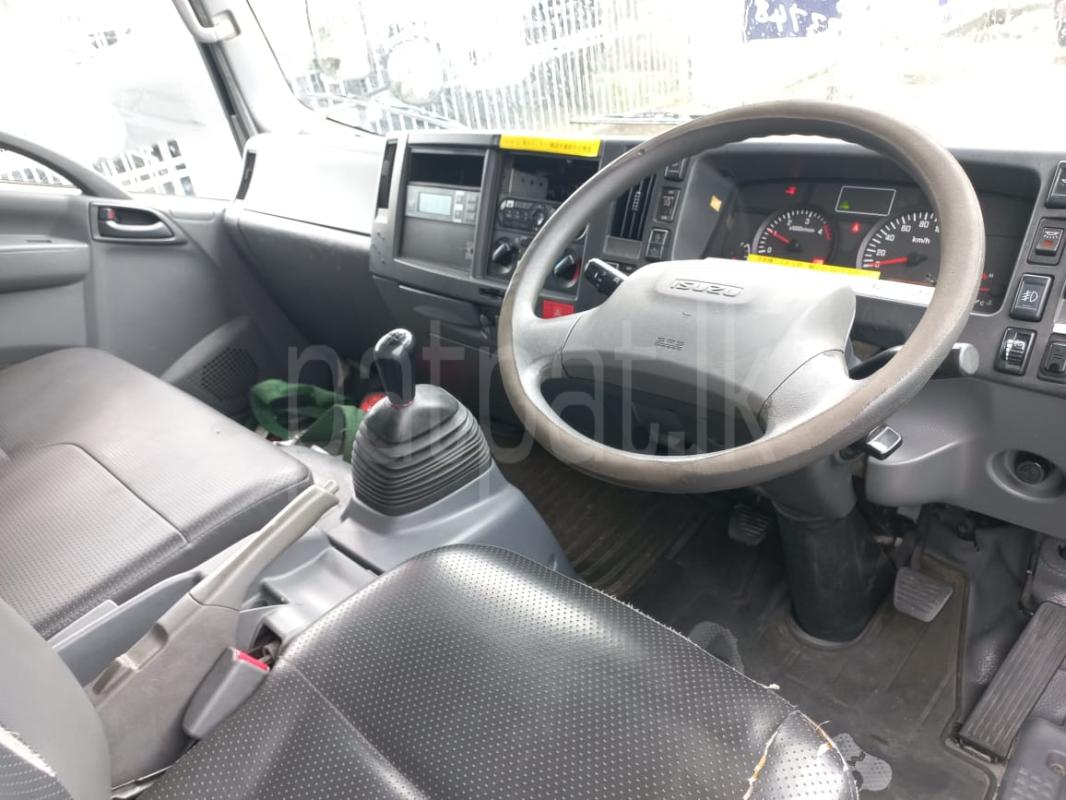 Isuzu ELF 2017 - Reconditioned Truck sale in Sri Lanka - patpat.lk