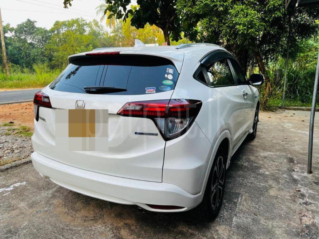 Honda Vezel 2014 - பயன்படுத்தப்பட்டது SUV sale in Sri Lanka - patpat.lk