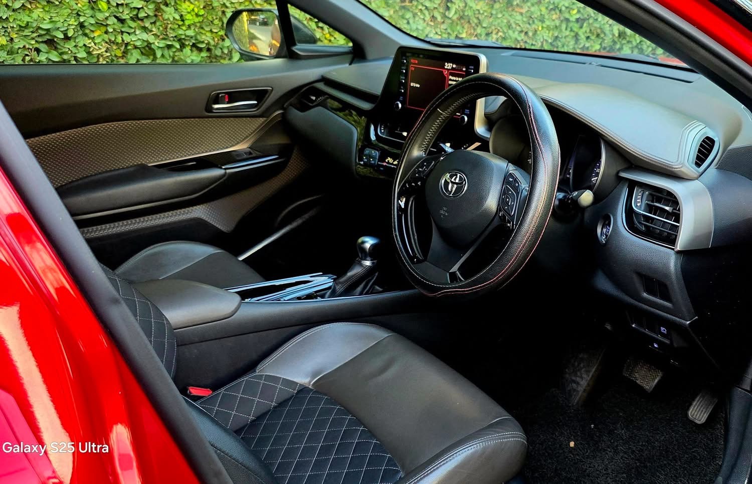 Toyota CHR 2018 - பயன்படுத்தப்பட்டது SUV sale in Sri Lanka - patpat.lk