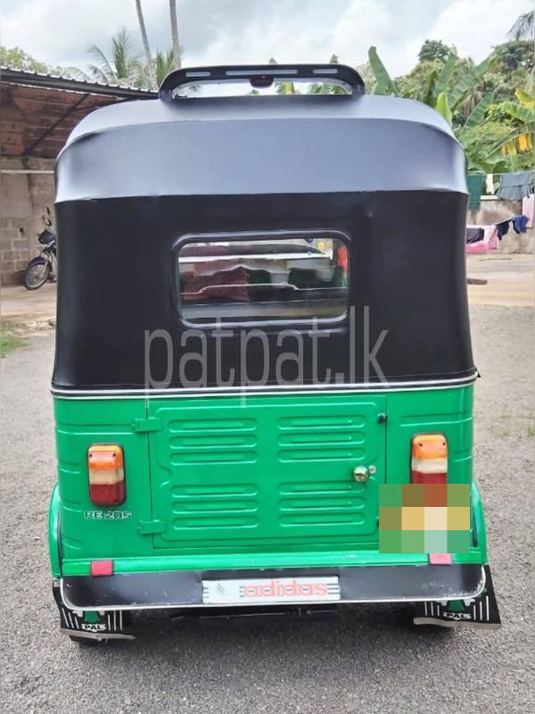 Bajaj 4 stroke 2010 - பயன்படுத்தப்பட்டது முச்சக்கர வண்டி sale in Sri Lanka - patpat.lk