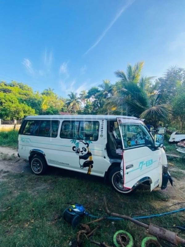 Nissan Caravan 1992 - பயன்படுத்தப்பட்டது வேன் sale in Sri Lanka - patpat.lk