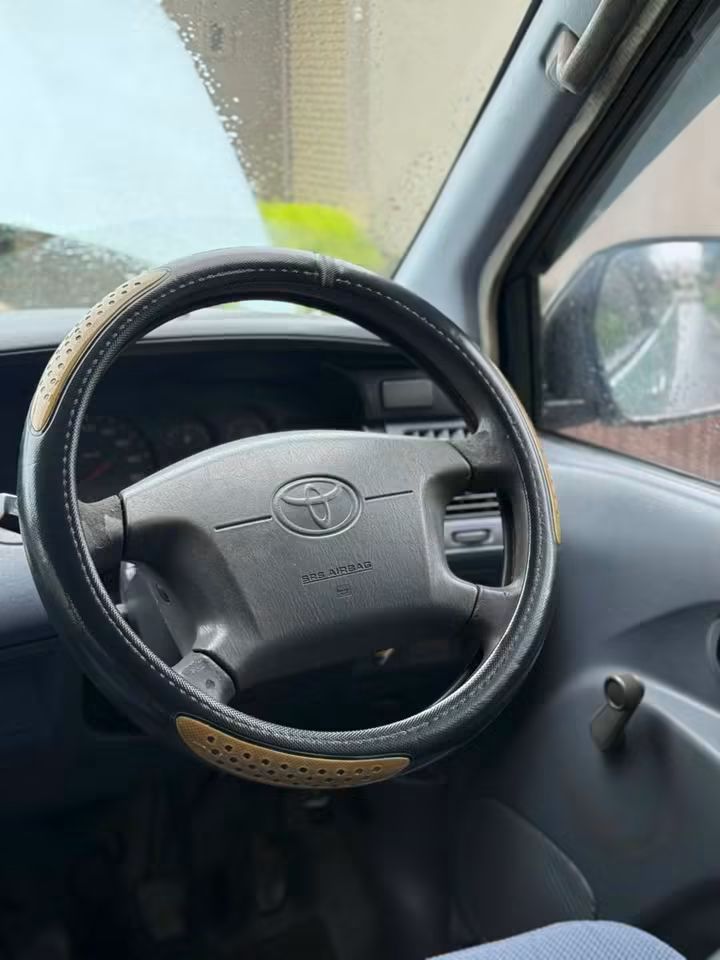 Toyota TownAce 1997 - Used Van sale in Sri Lanka - patpat.lk