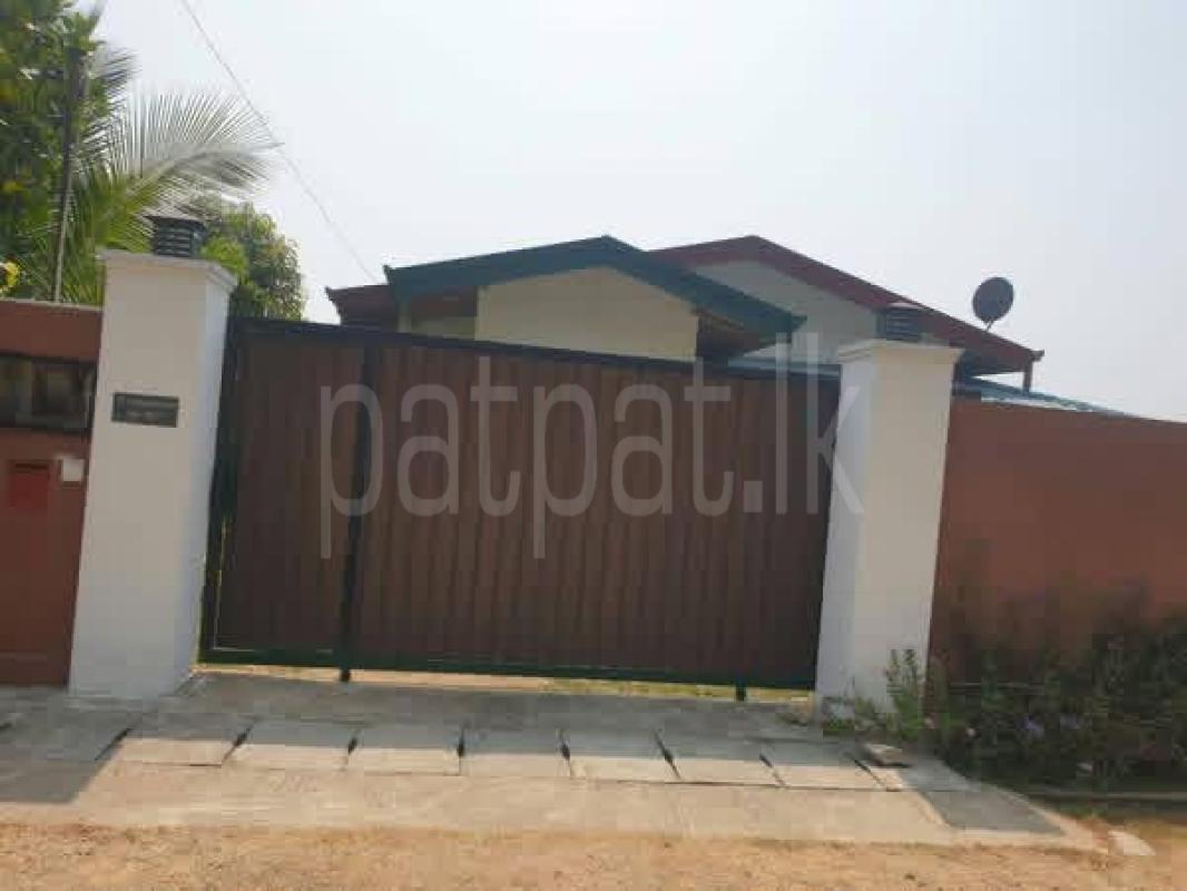 House for Sale in Yakkala