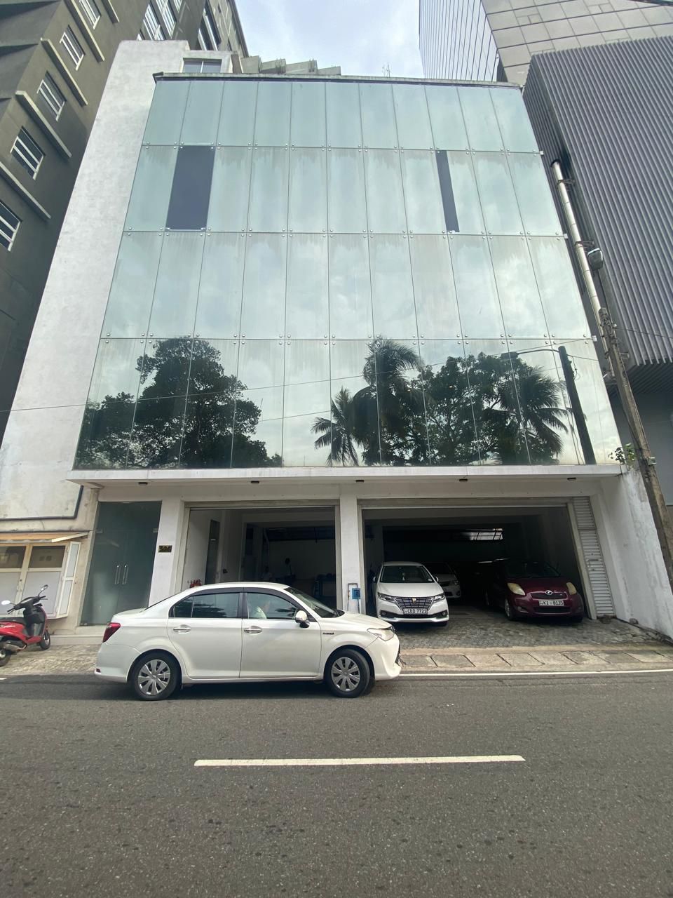 Building for Rent in Borella (Colombo 08)