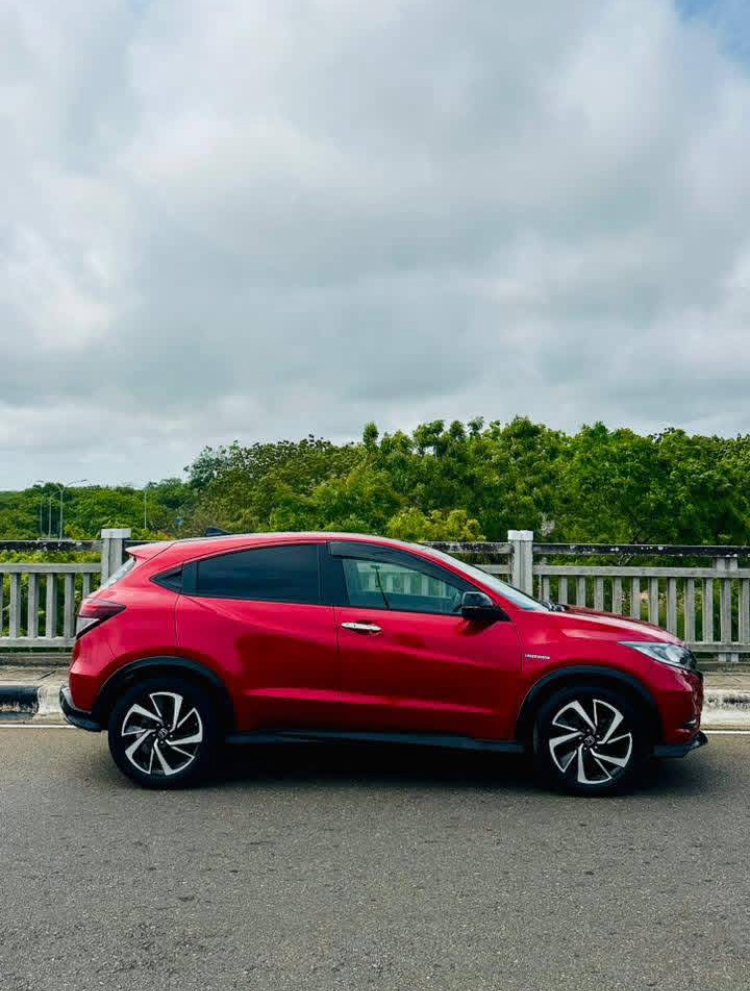 Honda Vezel 2017 - பயன்படுத்தப்பட்டது SUV sale in Sri Lanka - patpat.lk