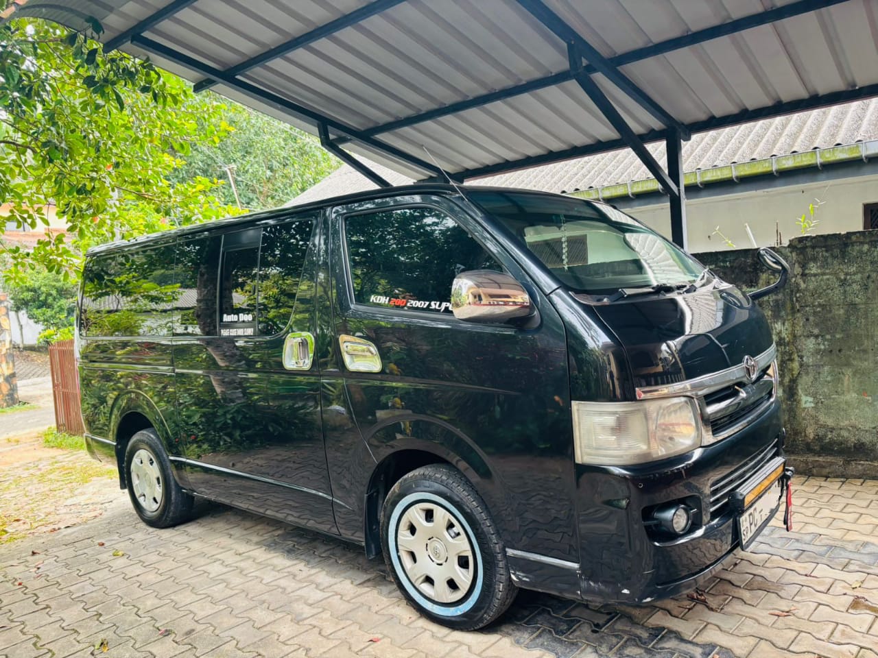 Toyota Hiace 2006 - Used Van sale in Sri Lanka - patpat.lk
