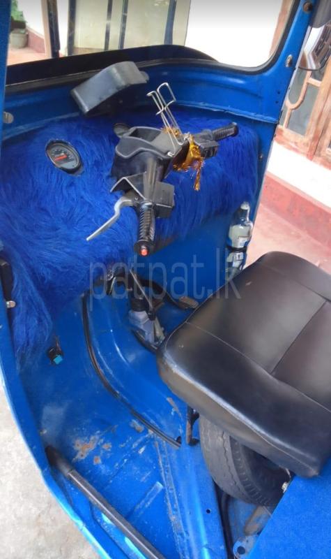 Bajaj Three Wheel 2012 - பயன்படுத்தப்பட்டது முச்சக்கர வண்டி sale in Sri Lanka - patpat.lk
