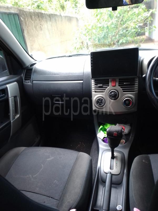 Daihatsu Terios 2007 - பயன்படுத்தப்பட்டது SUV sale in Sri Lanka - patpat.lk