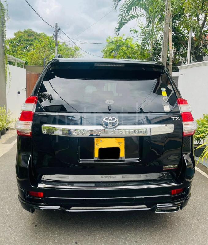 Toyota Land Cruiser Prado 2011 - භාවිතා කරන ලද SUV රථය sale in Sri Lanka - patpat.lk