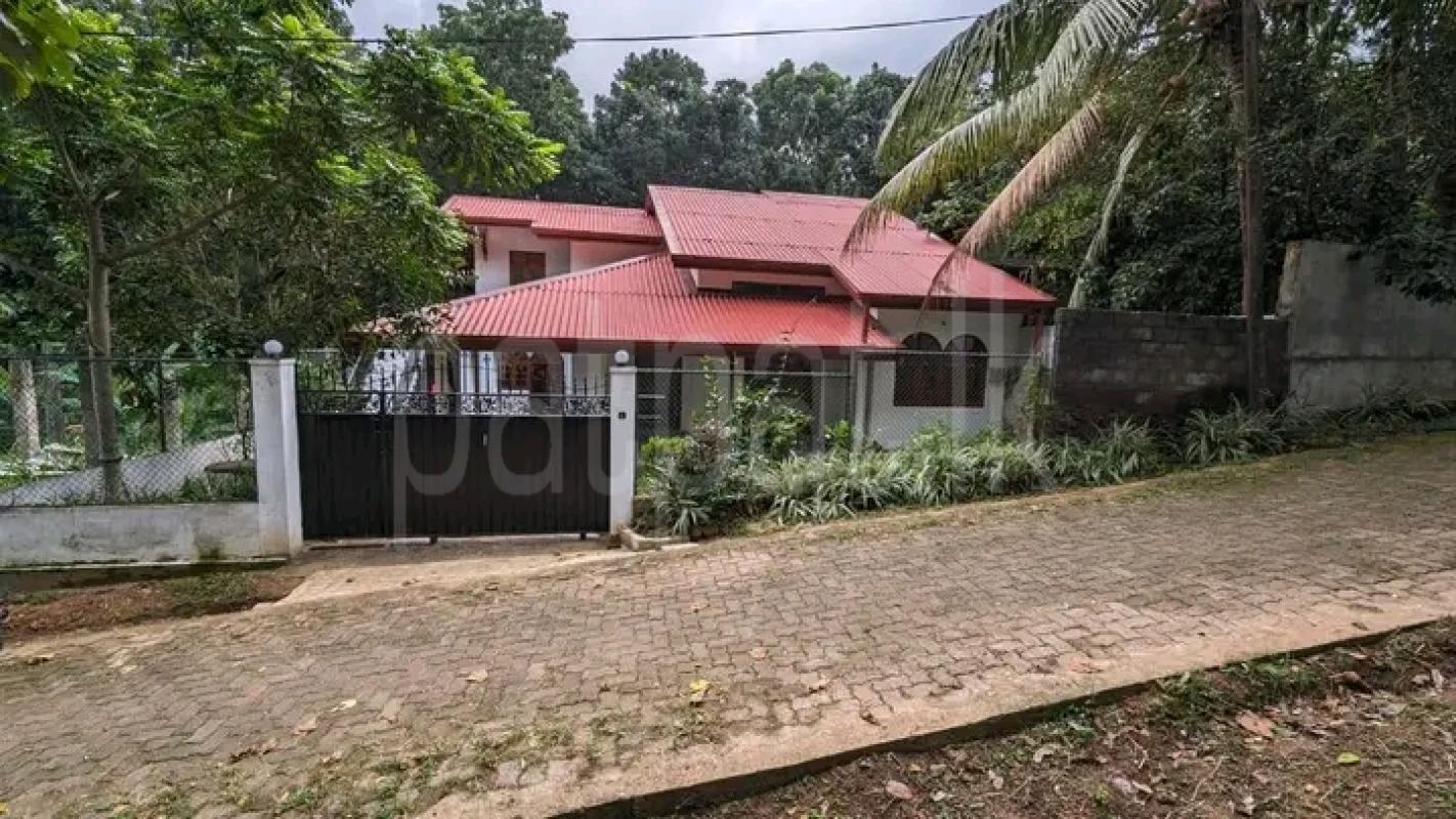 House for Sale in Colombo Fort (Colombo 01)