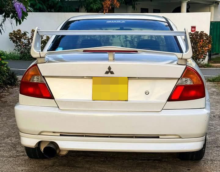 Mitsubishi Lancer 1999 - பயன்படுத்தப்பட்டது கார் sale in Sri Lanka - patpat.lk
