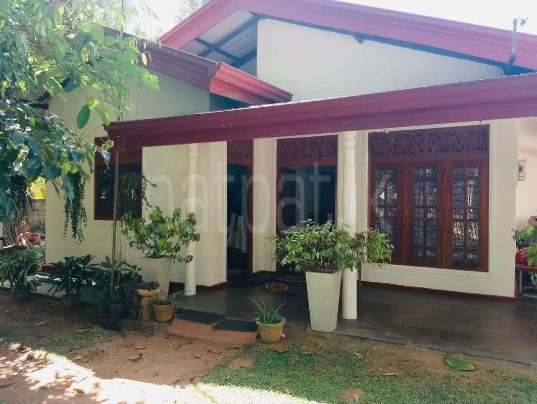 House for Sale in Gampaha ads-image-1