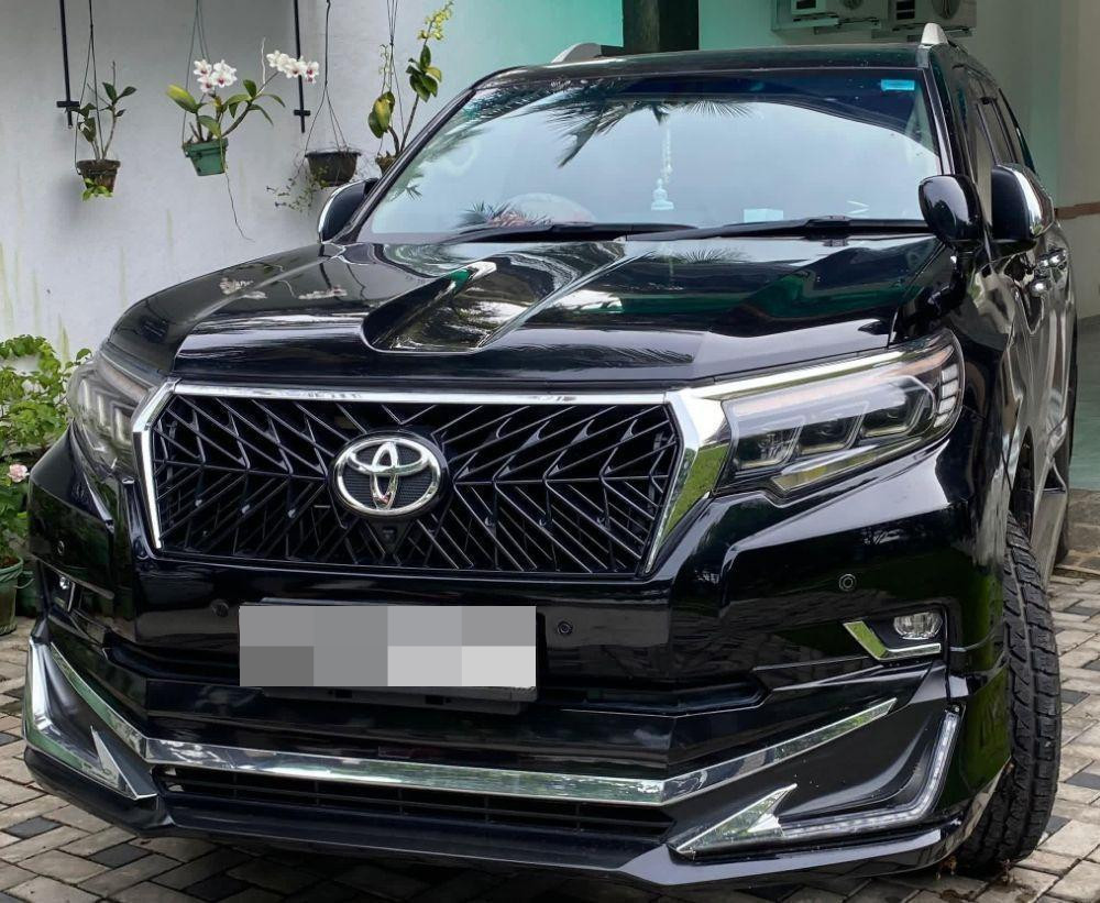 Toyota Land Cruiser 2010 - பயன்படுத்தப்பட்டது SUV sale in Sri Lanka - patpat.lk